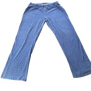 Loungewear/ sleepwear  small floral pattern pants sz small